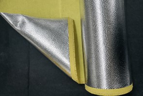 Para-aramid-szál alapú texturált szövet egyoldalon aluminíumfólia laminálással